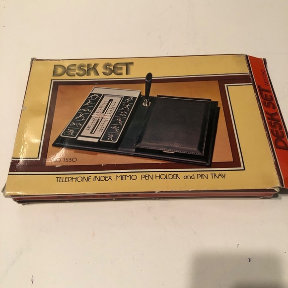 Vintage 1970s desk set with telephone index, pen holder and memo paper - Picture 8 of 8